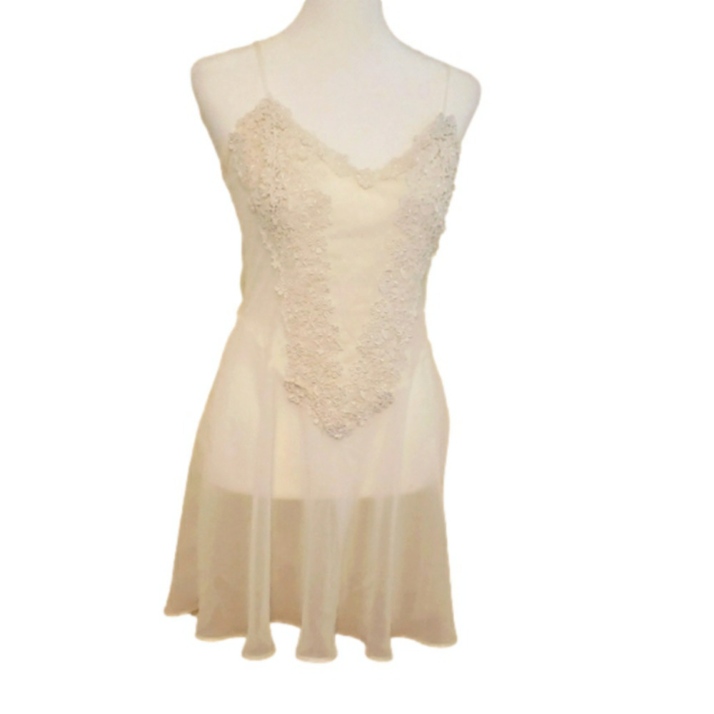 FLORA Night Gown Embroidered with lace. Cream Size S